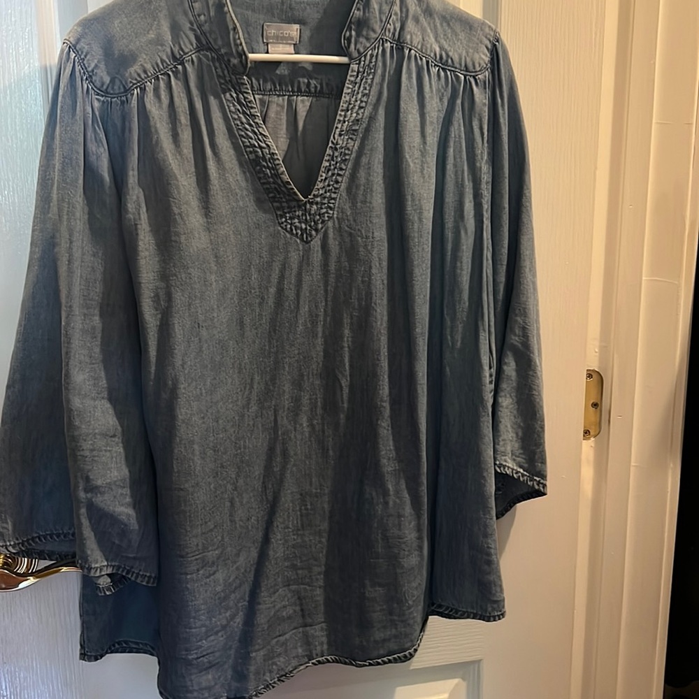 Chicos chambray tunic non smoker no pets